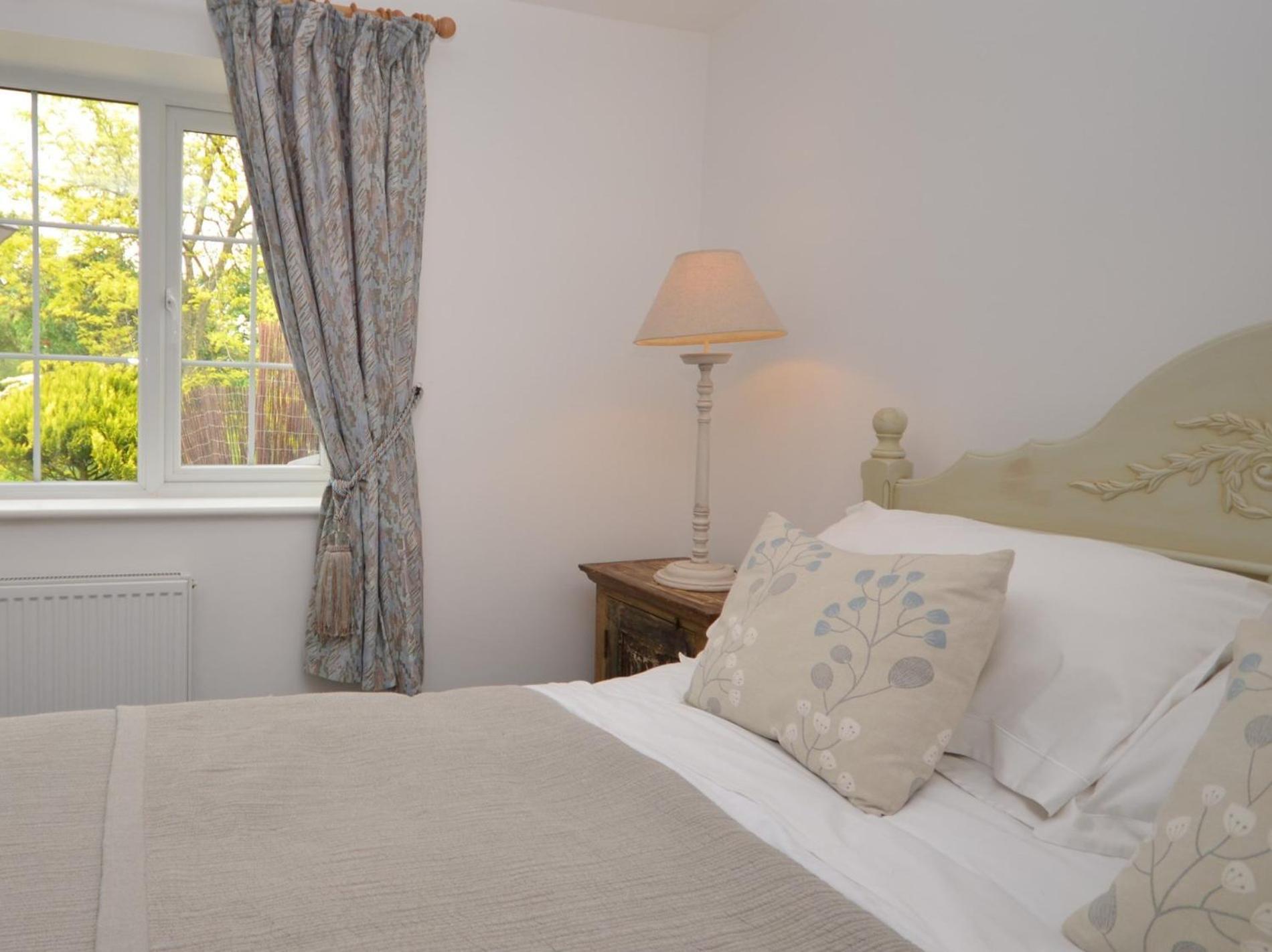 Villa 1 Bed In Taunton 75135 Isle Brewers Exterior foto